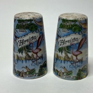 Vintage MCM 1950’s Florida Pink Flamingo Souvenir Salt & Pepper Shakers Ceramic